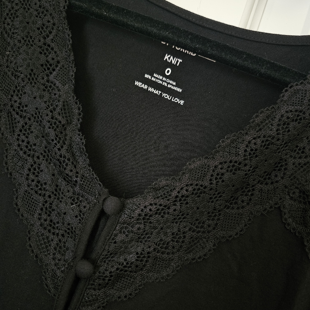 Torrid Top - Picture 3 of 5